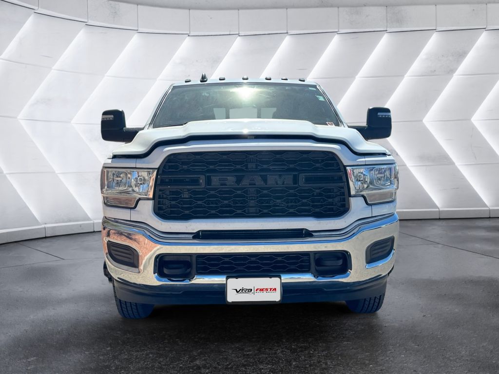 2024 Ram 3500 Tradesman photo 2
