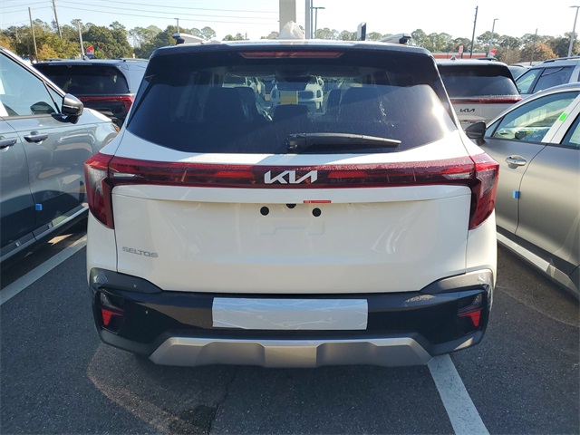 2026 Kia Seltos S photo 3