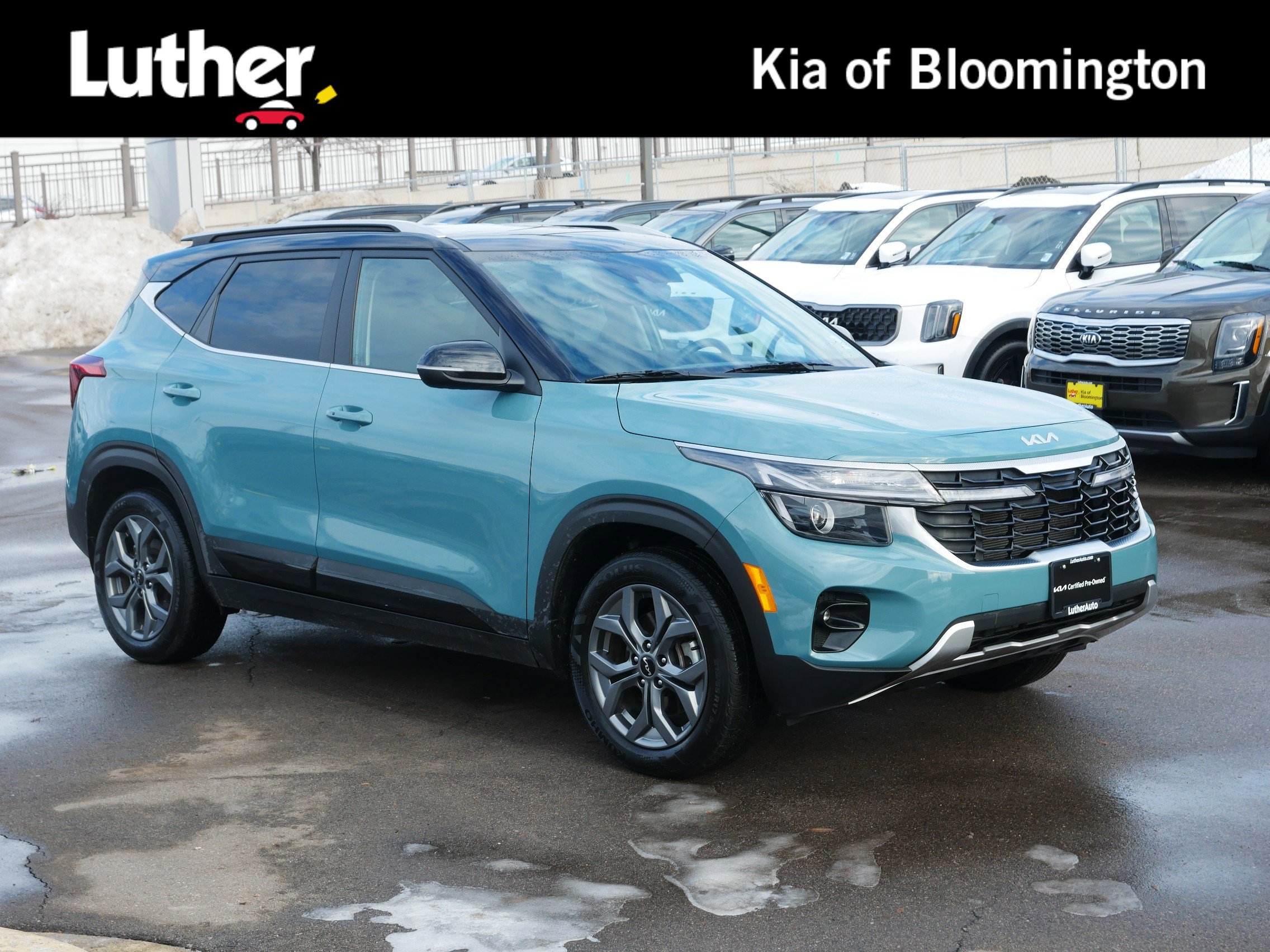 2024 Kia Seltos S's photo