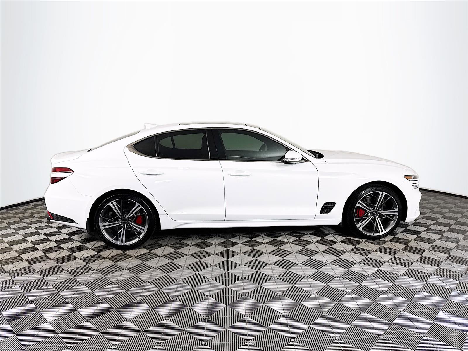 2025 Genesis G70 3.3T Sport Advanced photo 8