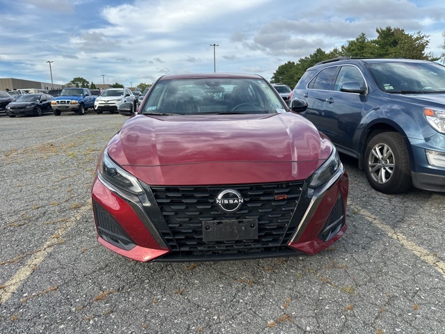2023 Nissan Altima 2.5 SR photo 2