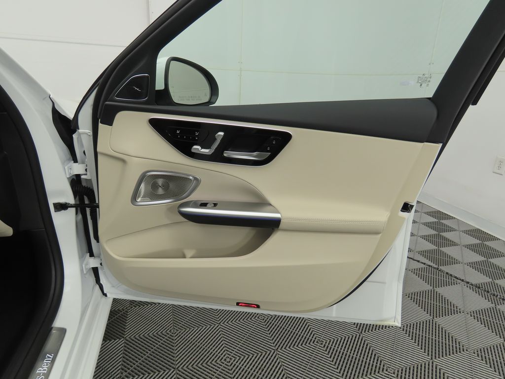 2025 Mercedes Benz C 300 photo 27