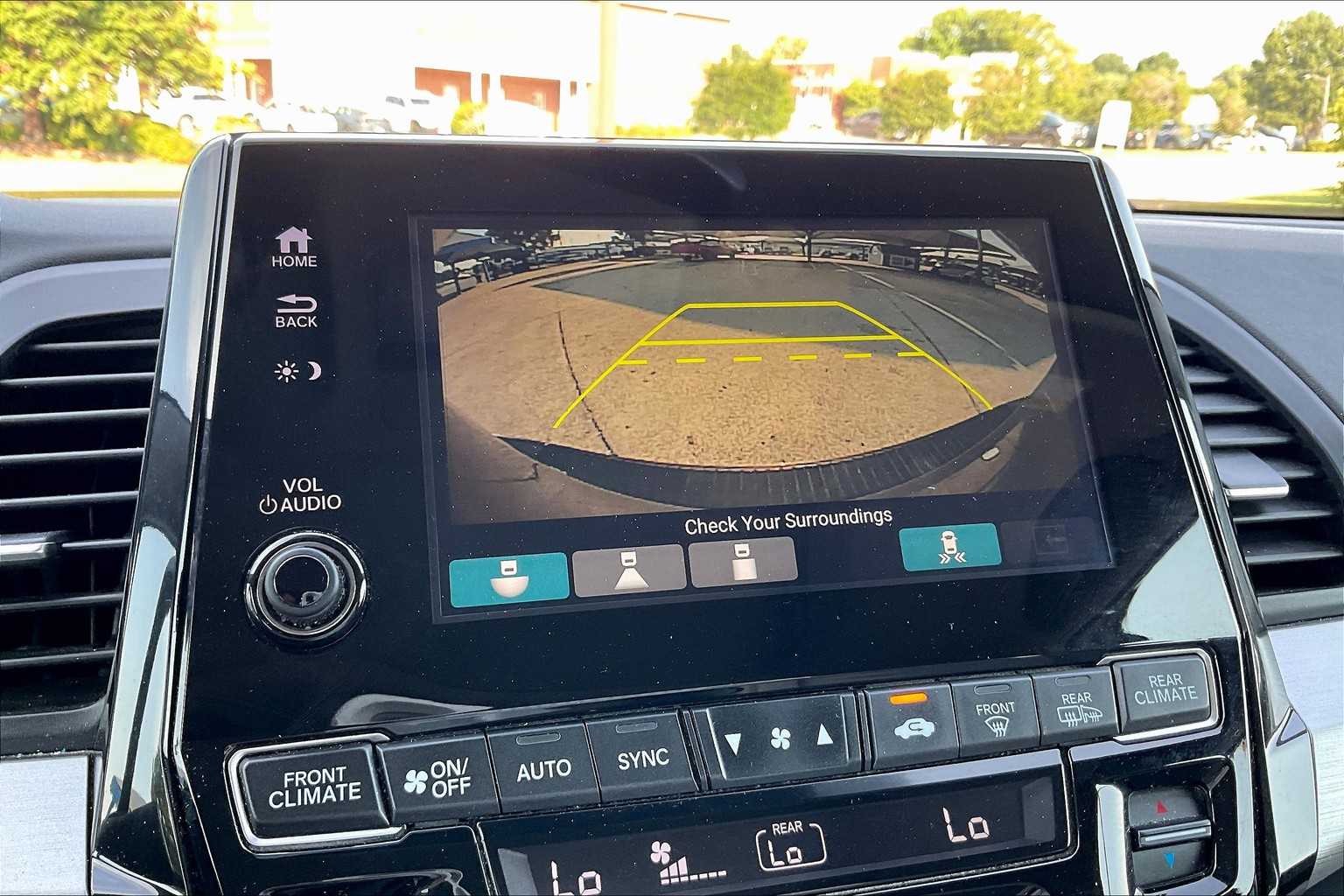 2019 Honda Odyssey Touring photo 25