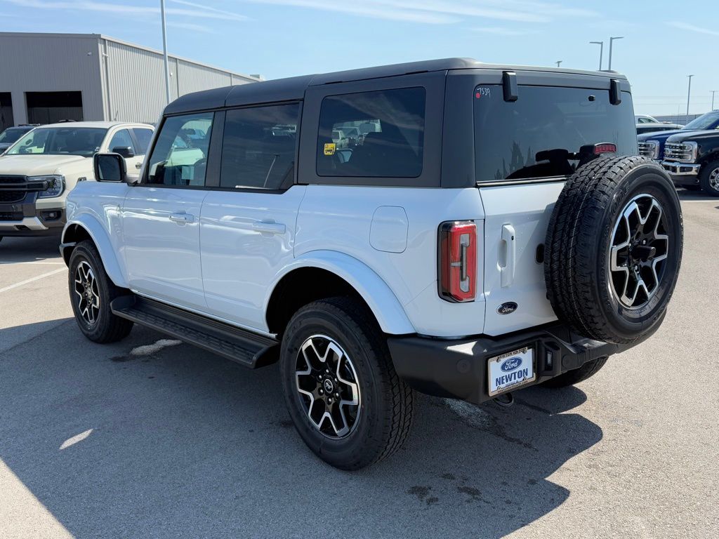 2025 Ford Bronco Outer Banks photo 38
