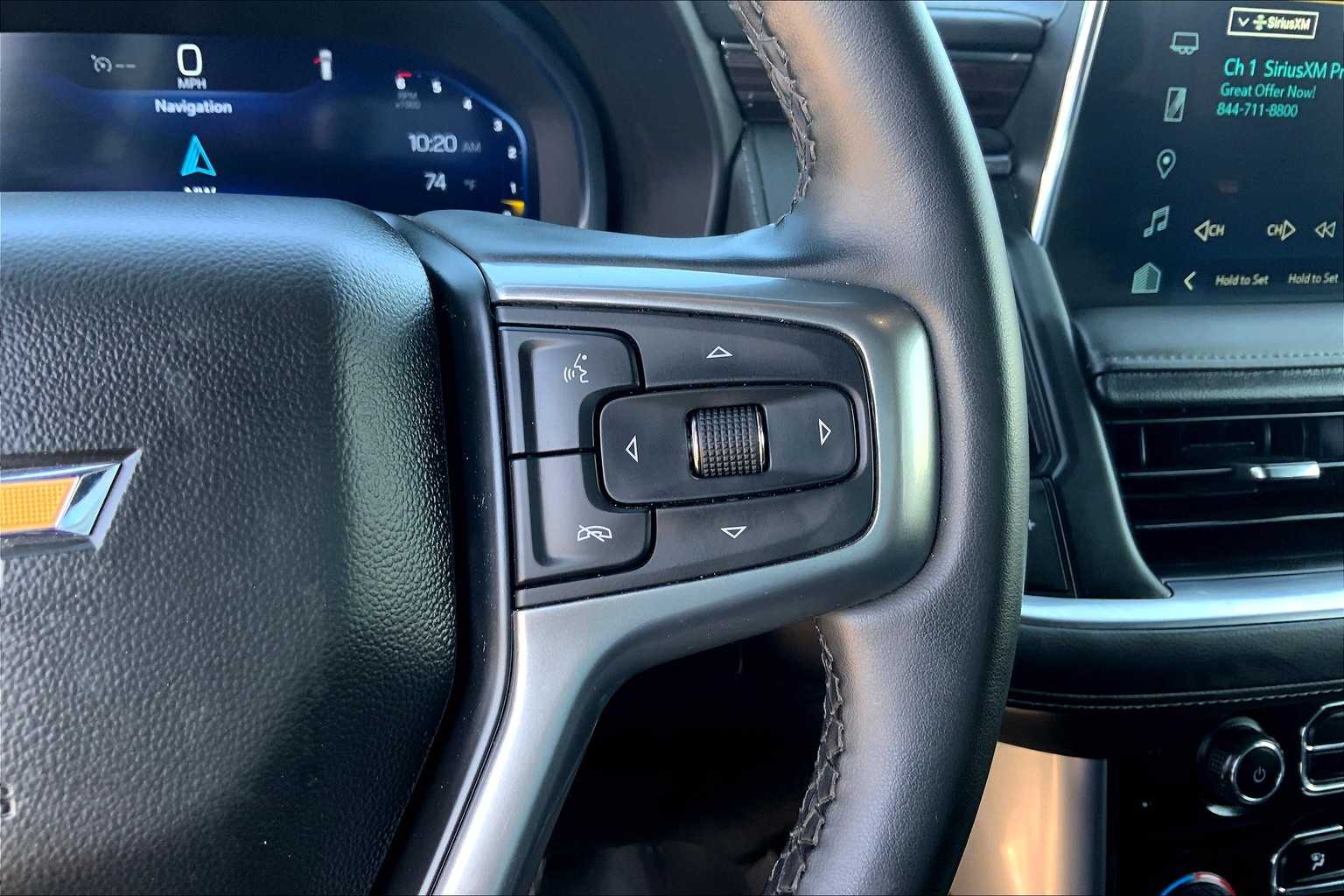2024 Chevrolet Suburban LT photo 21