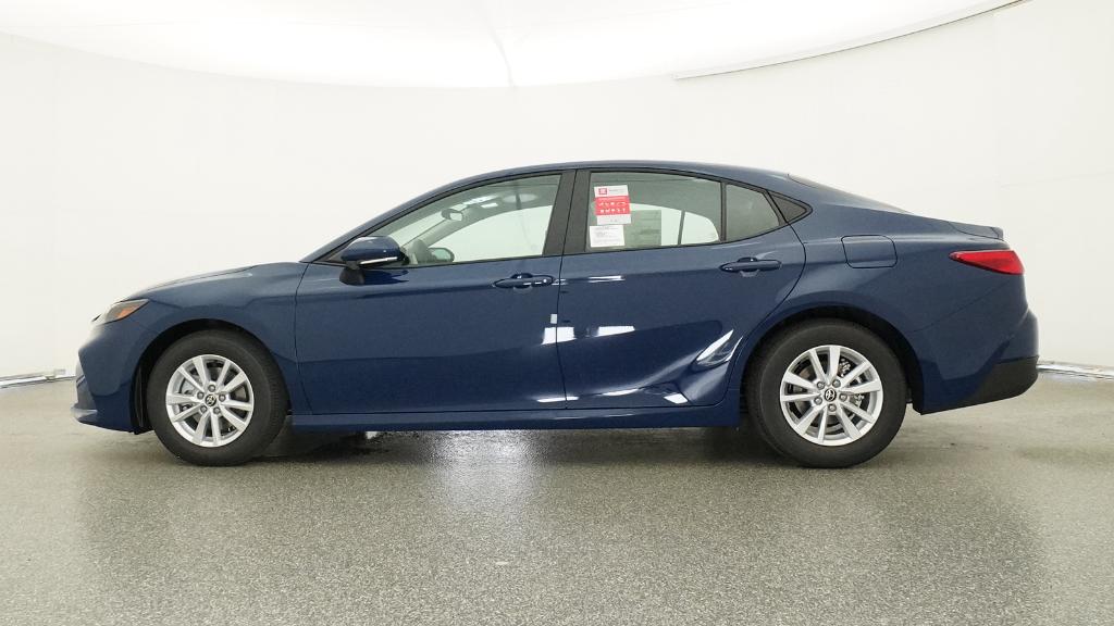 2026 Toyota Camry LE photo 8