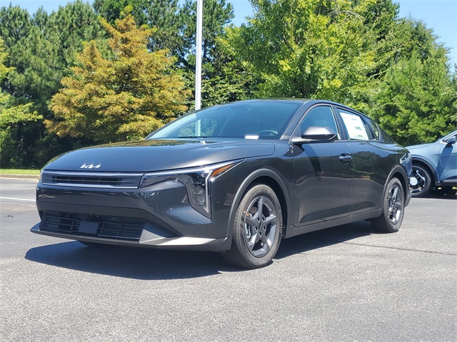 2025 Kia K4 LXS photo 24