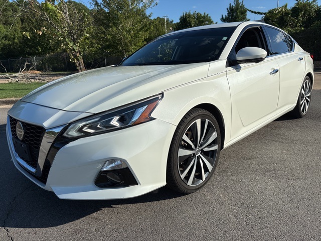 2019 Nissan Altima 2.5 Platinum photo 5