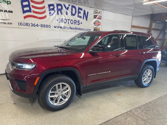 2025 Jeep Grand Cherokee Laredo X photo 4