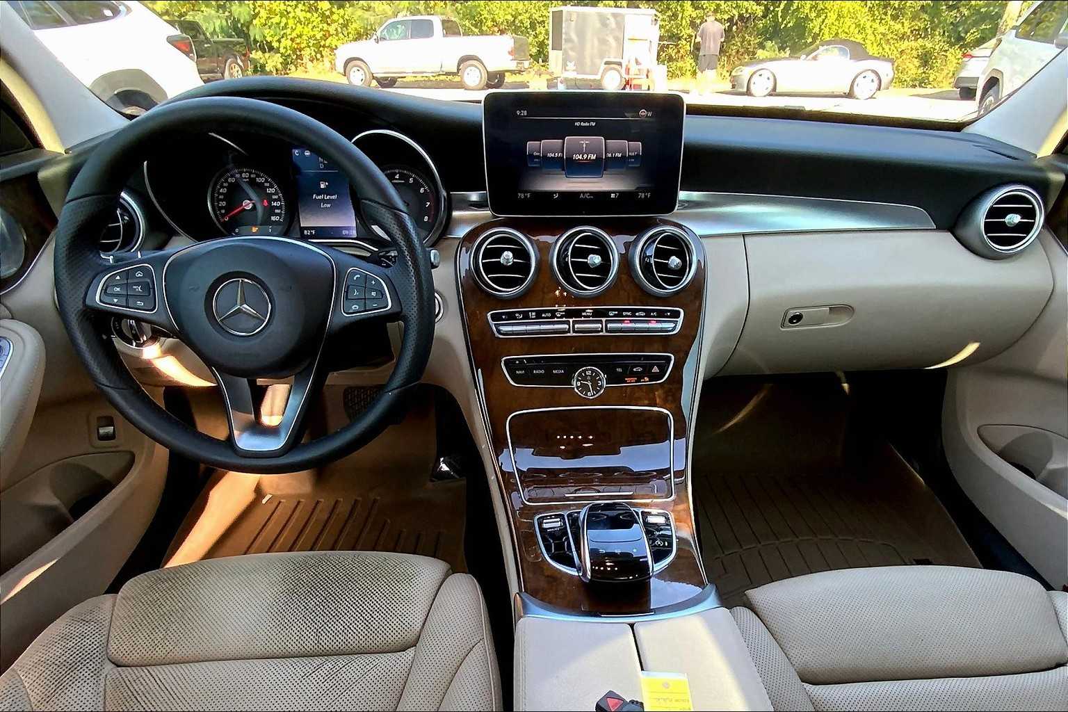 2015 Mercedes Benz C 300 4MATIC photo 13