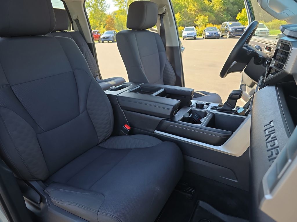 2024 Toyota Tundra SR5 TRD photo 10