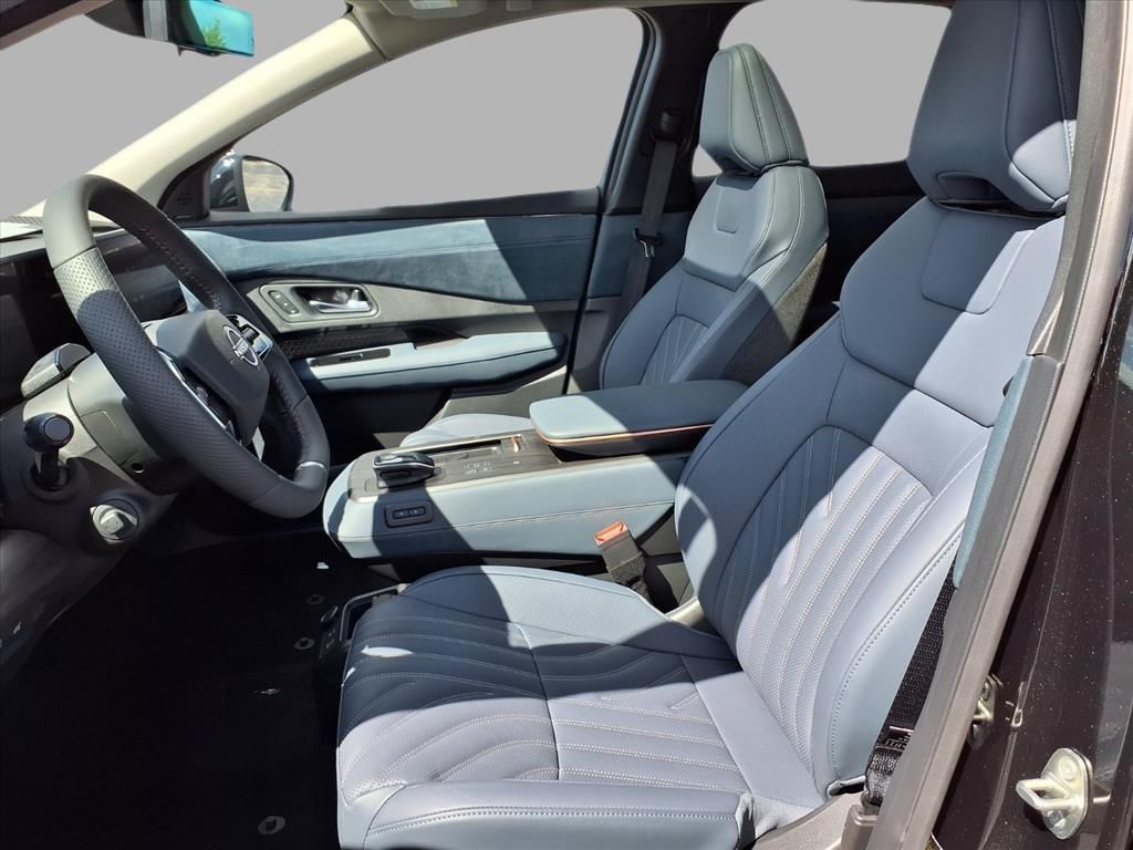 2025 Nissan ARIYA Platinum e-4ORCE photo 17
