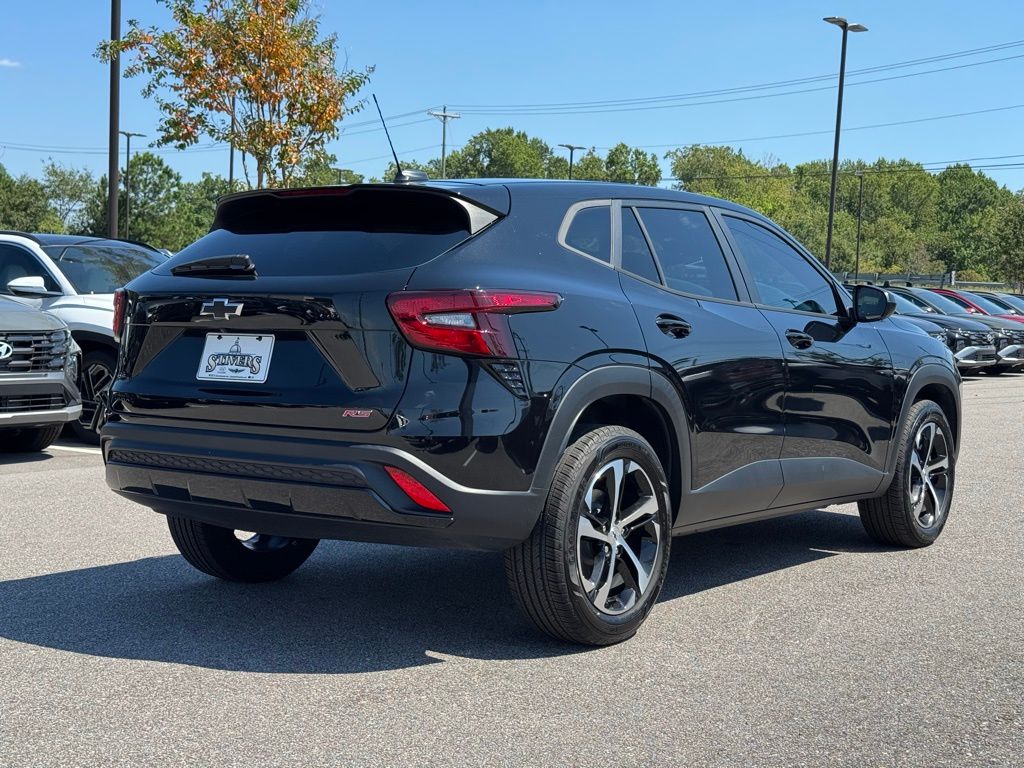2024 Chevrolet Trax photo 7