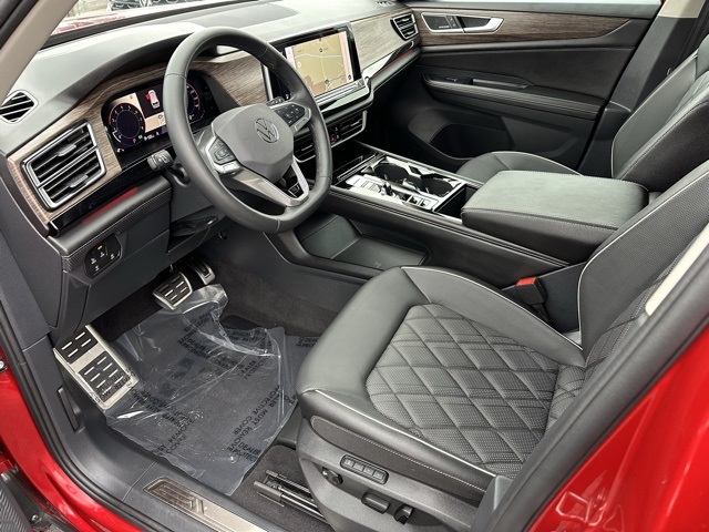 2024 Volkswagen Atlas SEL Premium R-Line photo 5