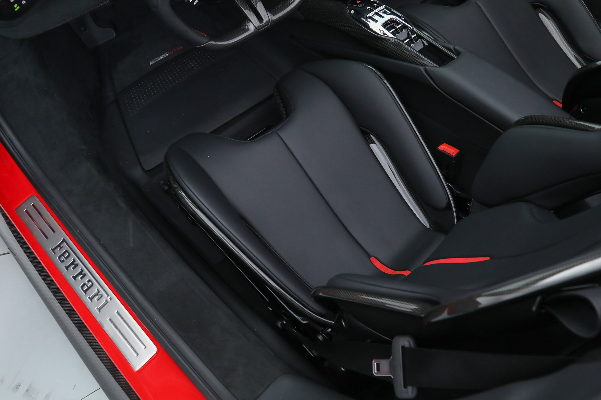 2024 Ferrari 296 GTS photo 26