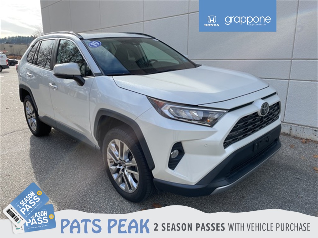 2019 Toyota RAV4 Limited's photo