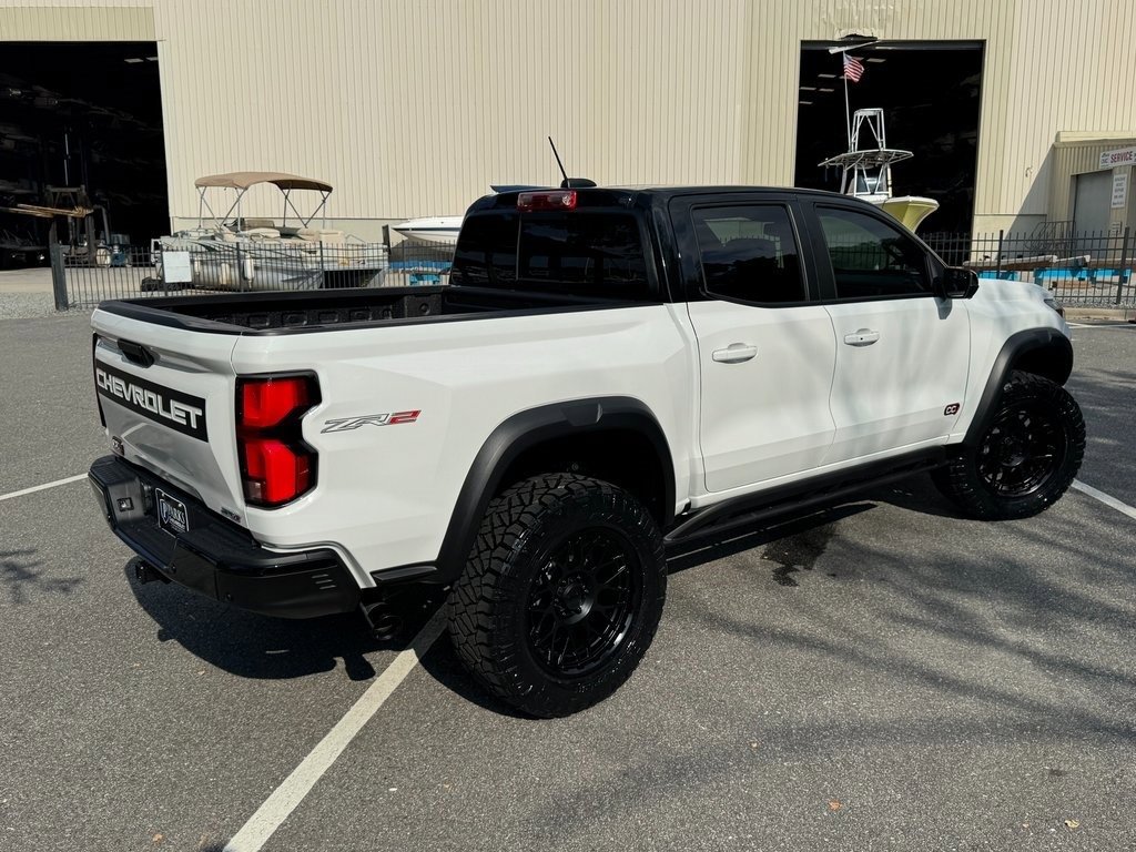 2026 Chevrolet Colorado ZR2 photo 12