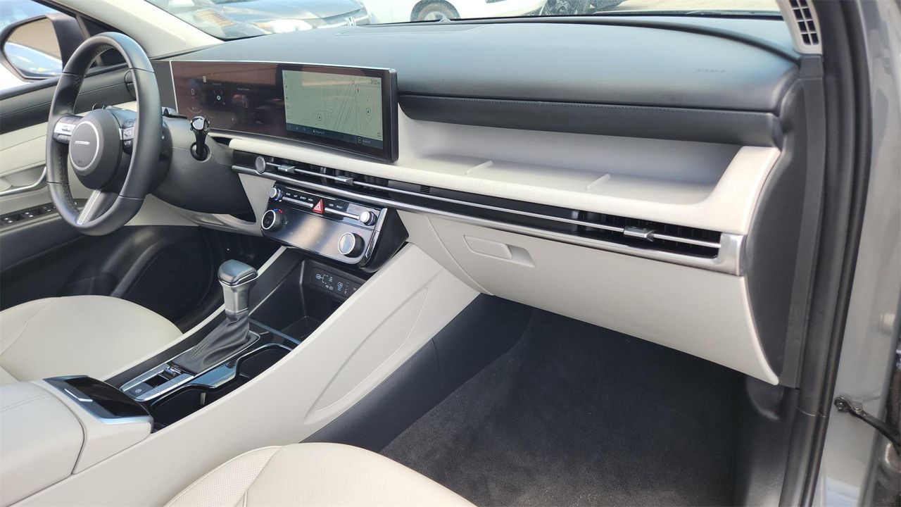 2025 Hyundai Tucson SEL Convenience photo 20