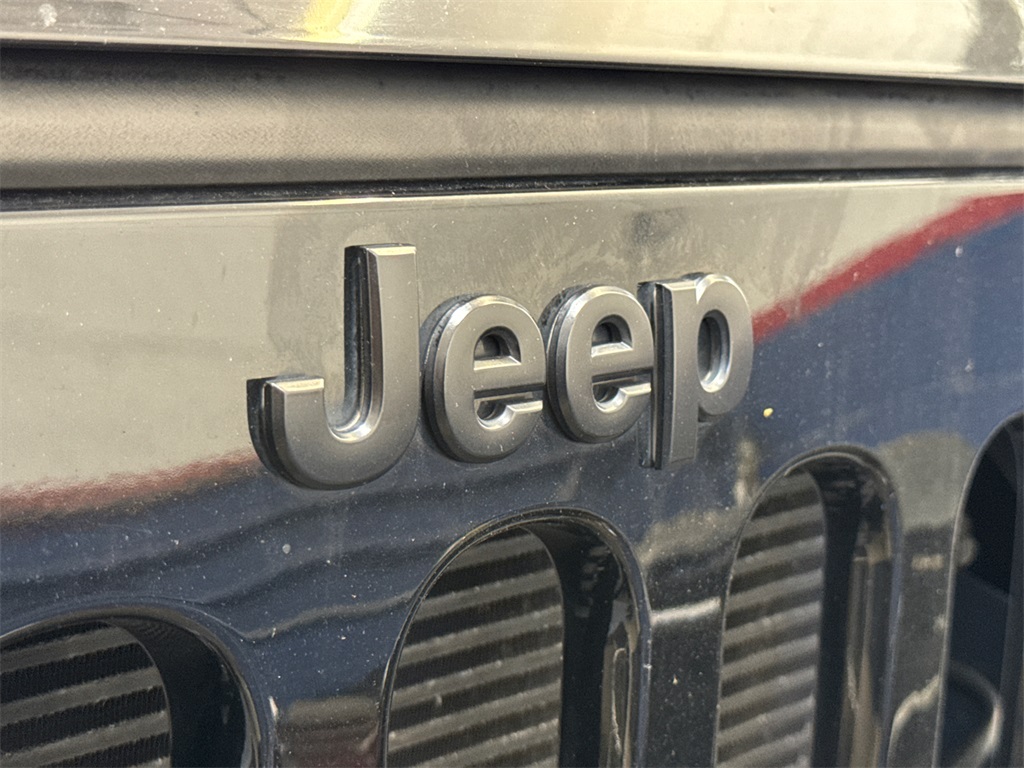 2015 Jeep Wrangler Willys Wheeler photo 3