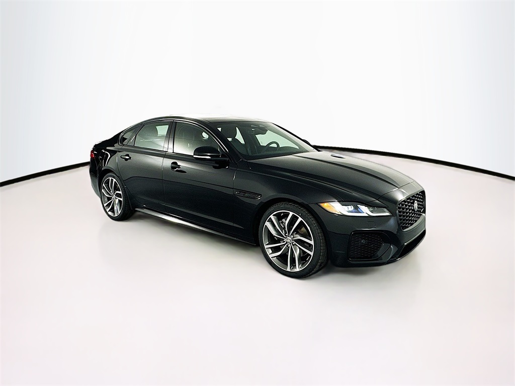 2024 Jaguar XF P250 R-Dynamic SE photo 3