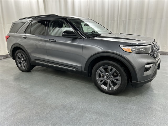 2022 Ford Explorer XLT's photo