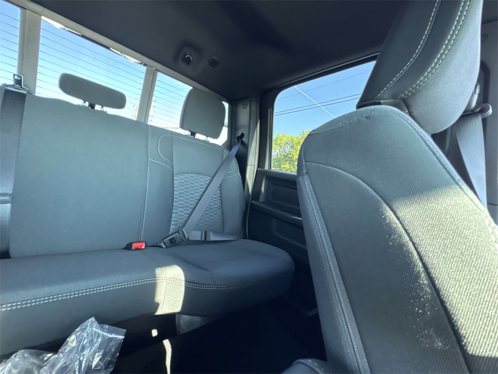 2025 Ram 2500 Tradesman photo 11