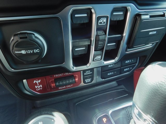 2025 Jeep Wrangler Rubicon photo 21