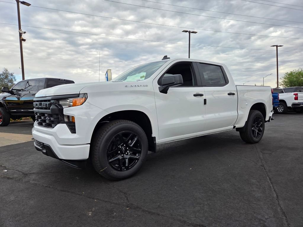 2026 Chevrolet Silverado 1500 Custom photo 2