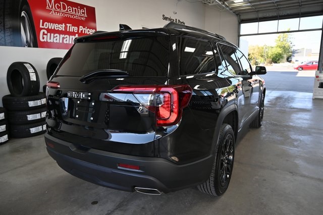 2023 Gmc Acadia SLT photo 3