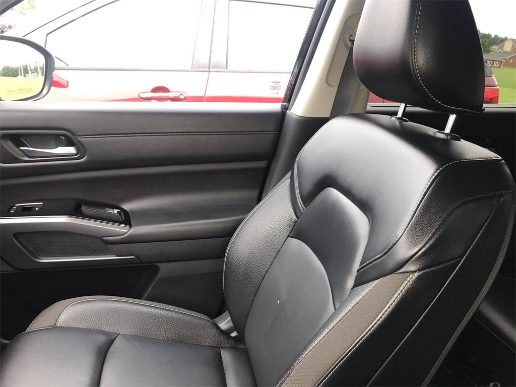 2024 Nissan Pathfinder SL photo 23
