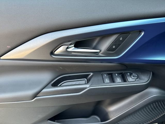 2025 Chevrolet Equinox EV 1LT photo 11