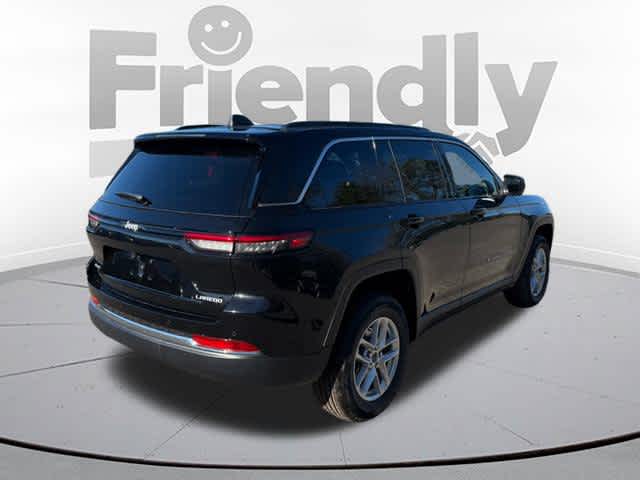 2025 Jeep Grand Cherokee Laredo X photo 3
