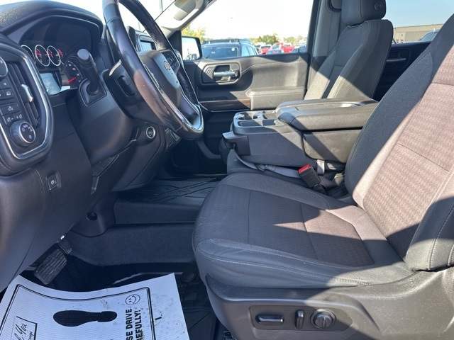 2019 Chevrolet Silverado 1500 LT photo 9