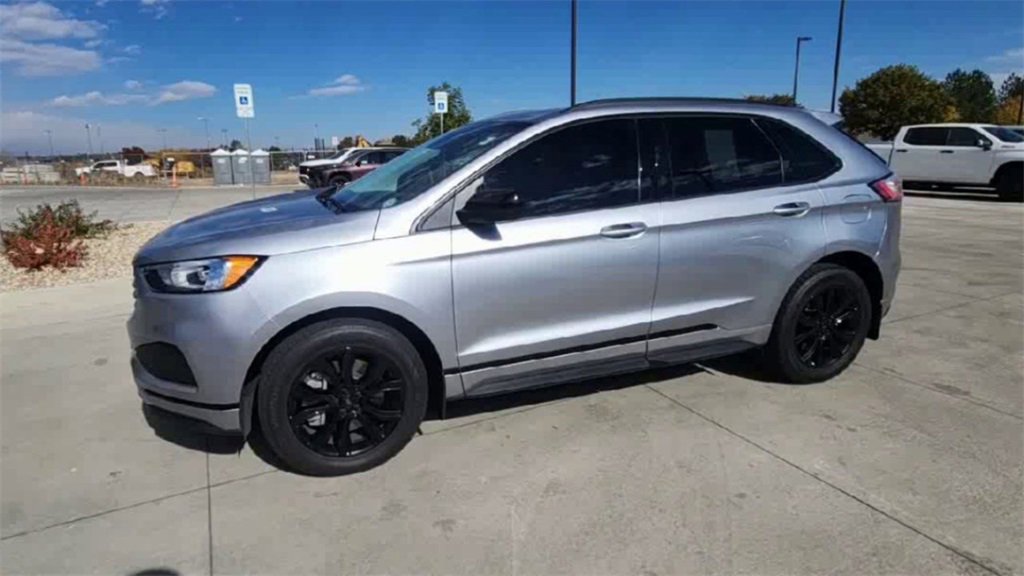 2024 Ford Edge SE photo 4