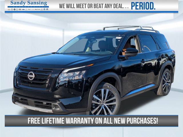 2025 Nissan Pathfinder Platinum's photo