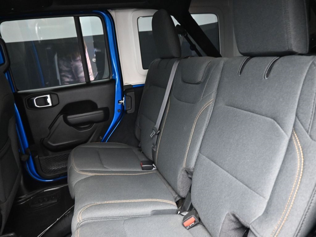 2024 Jeep Wrangler Sport S photo 4