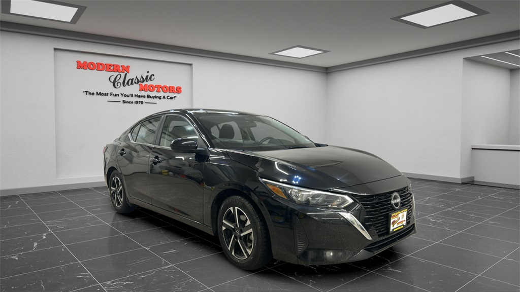 2024 Nissan Sentra SV's photo