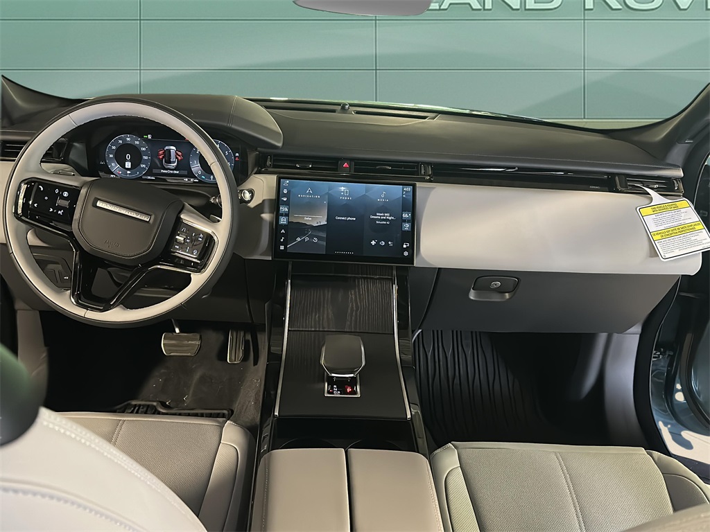 2026 Land Rover Range Rover Velar SE photo 21