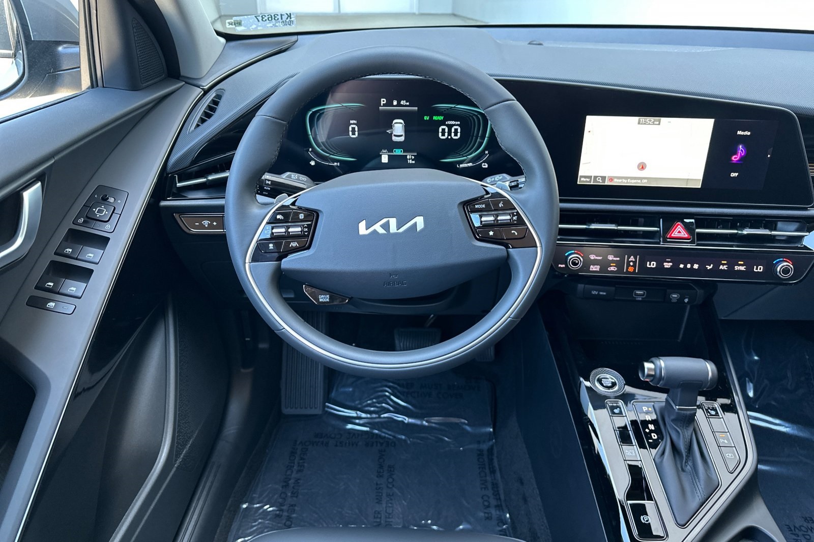 2025 Kia Niro EX Touring photo 9