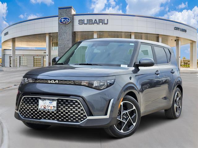 2023 Kia Soul EX's photo