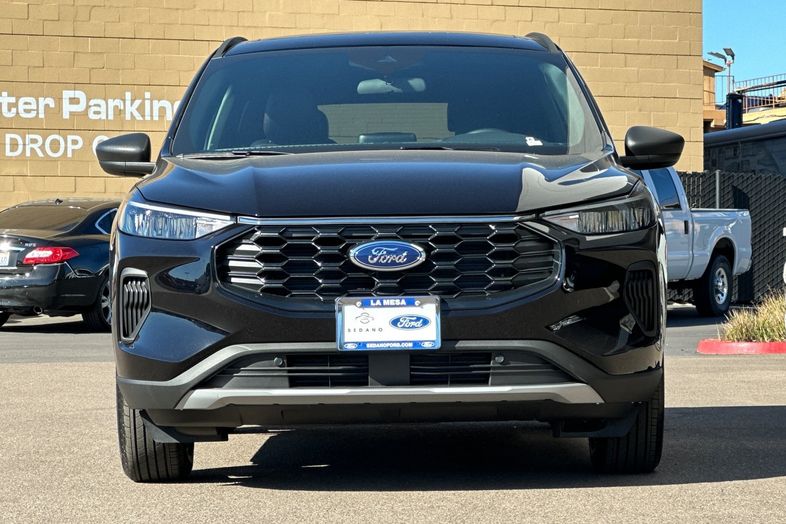2025 Ford Escape ST-Line photo 8