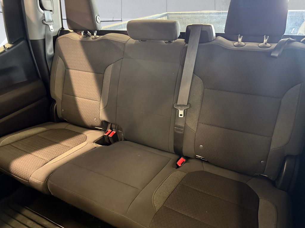 2020 Chevrolet Silverado 1500 LT photo 18