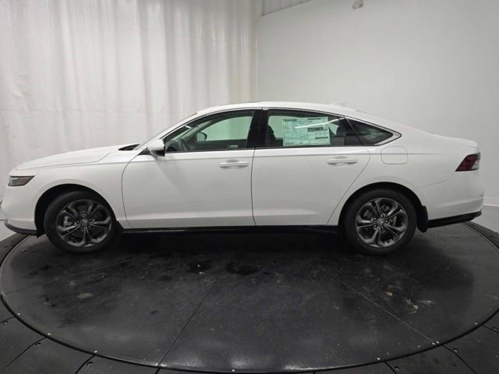 2025 Honda Accord Hybrid EX-L photo 22