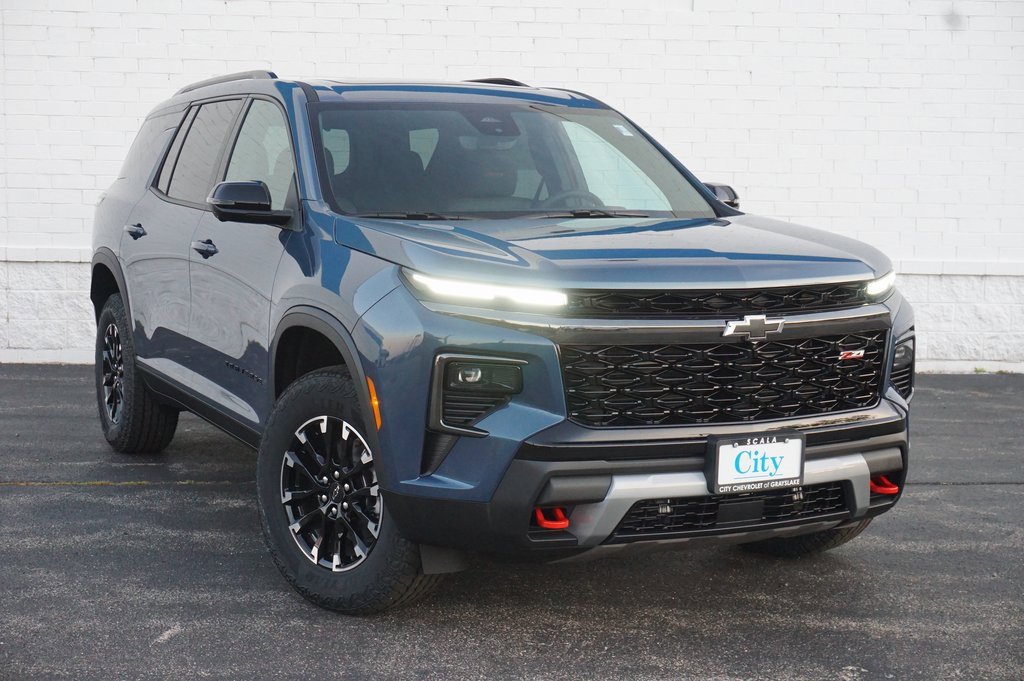 2026 Chevrolet Traverse Z71 photo 3