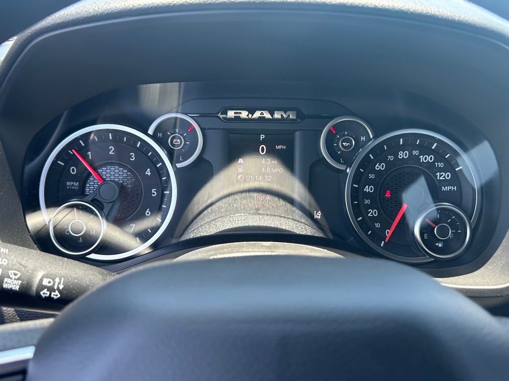 2025 Ram 1500 Tradesman photo 32