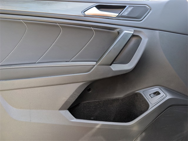 2022 Volkswagen Tiguan SE photo 11