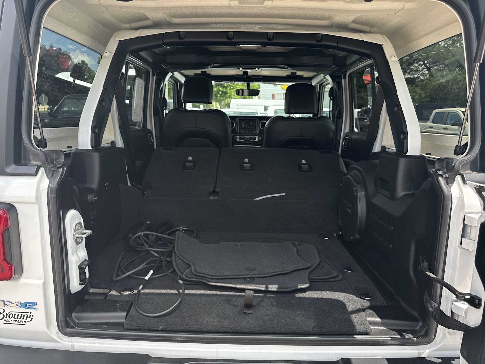 2022 Jeep Wrangler 4xe Unlimited Sahara photo 10