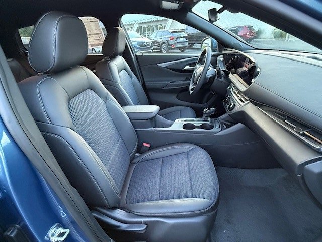 2025 Buick Envista Preferred photo 11