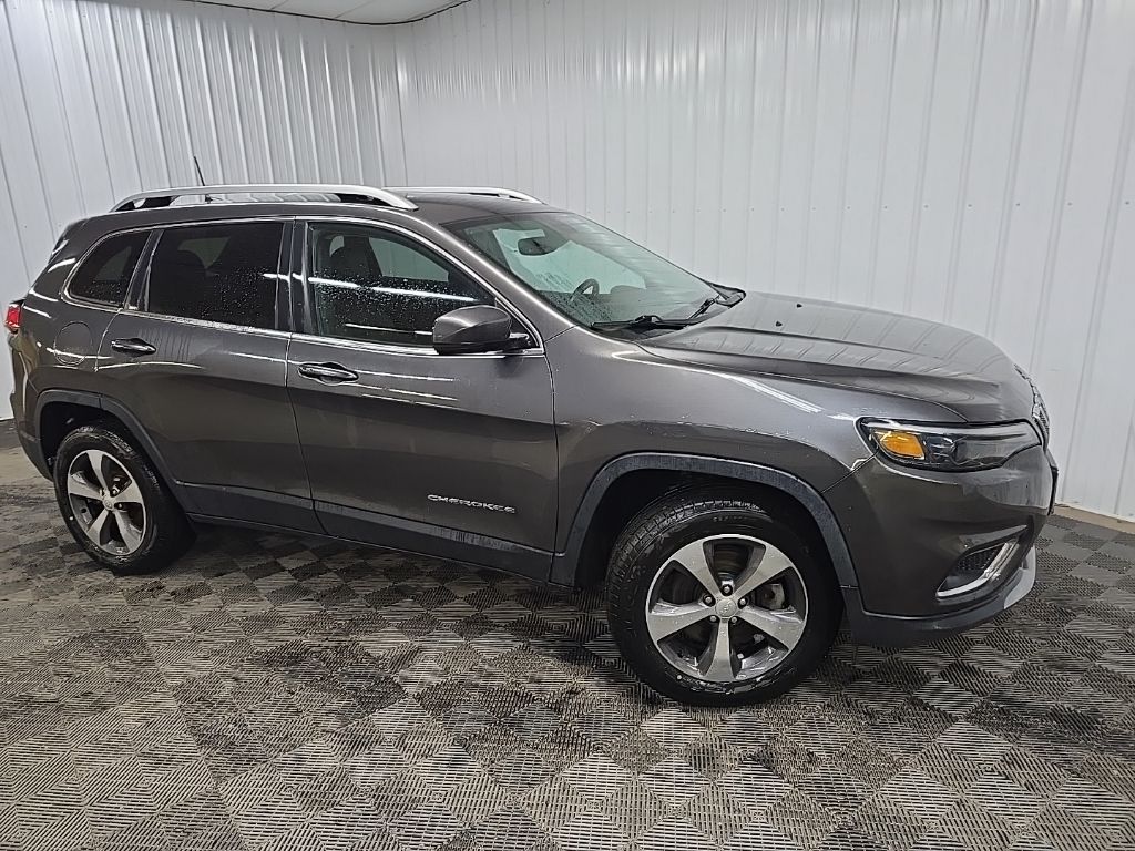 2019 Jeep Cherokee Limited's photo