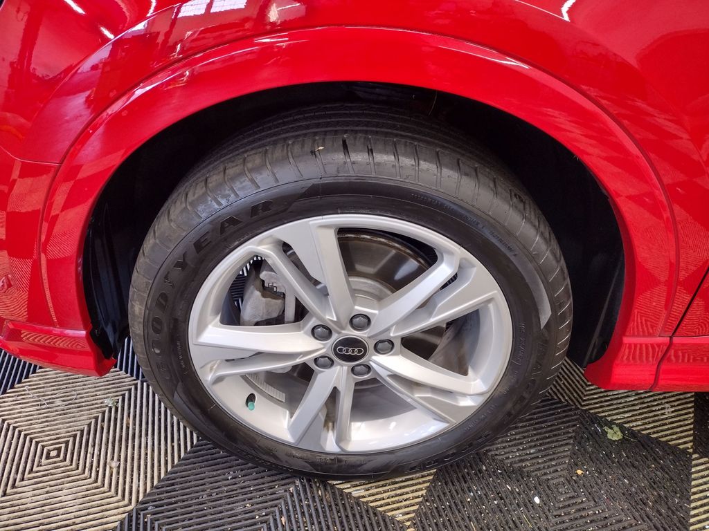 2024 Audi Q3 Premium Plus S line photo 3
